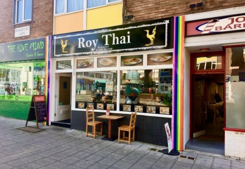 R1746 : BUSY THAI RESTAURANT AND TAKEAWAY