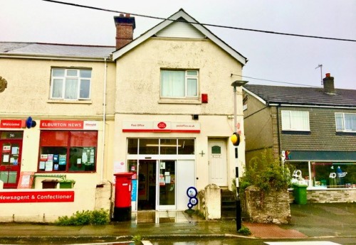 N1094 : BUSY MAIN POST OFFICE