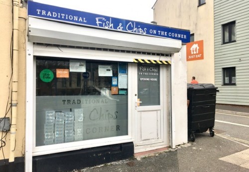 R1764 : TRADITIONAL FISH AND CHIP SHOP
